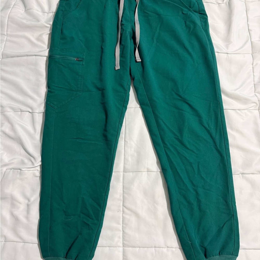 Figs Women's Green Jogger Pants